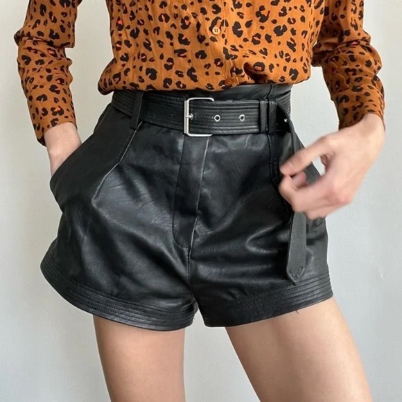 TOPSHOP Faux Lather Belted Shorts - Picture 2 of 5
